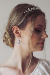 Kolczyki srebrne slubne wiszace cyrkonie