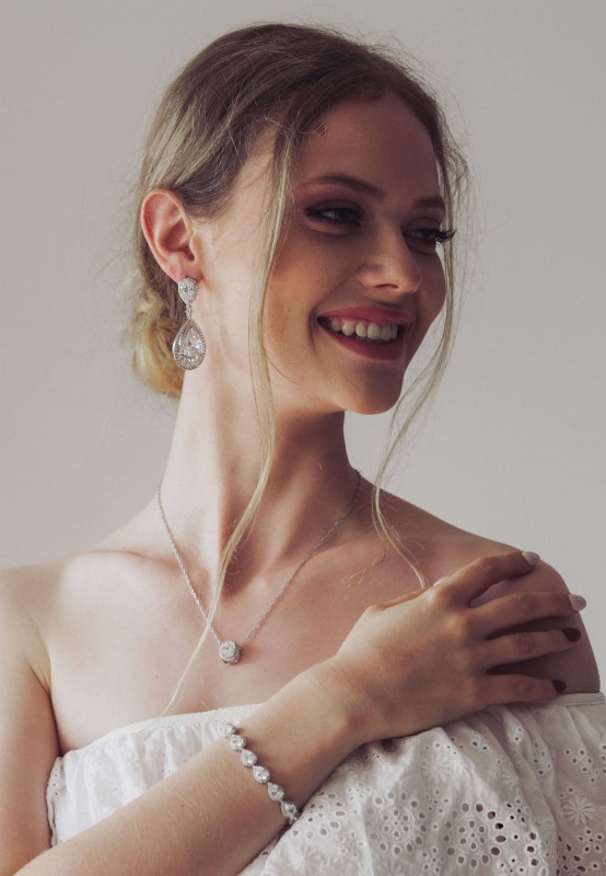 komplet srebrnej bizuterii slubnej cyrkonie.jpg