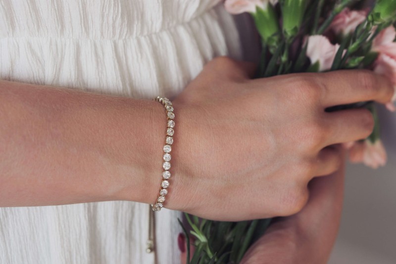 zlota bransoletka na sciagaczu cyrkonie