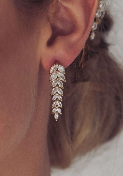 delikatne zlote kolczyki z listkami motyw roslinny.jpg