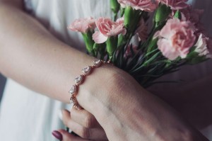 bransoletka rozowe zloto rose gold cyrkonie