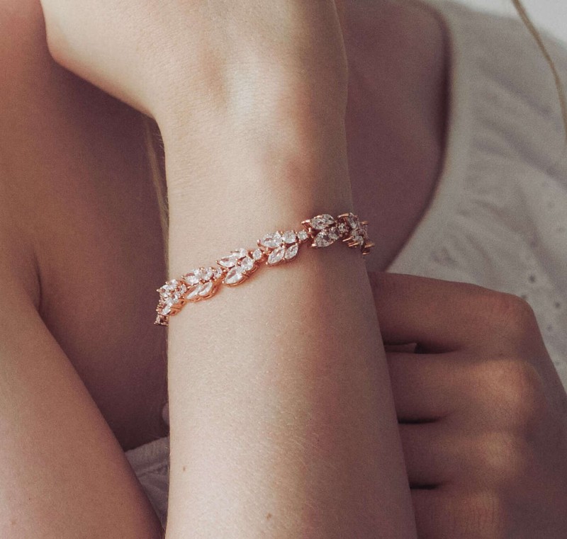 bransoletka rozowe zloto cyrkonie motyw roslinny boho.jpg