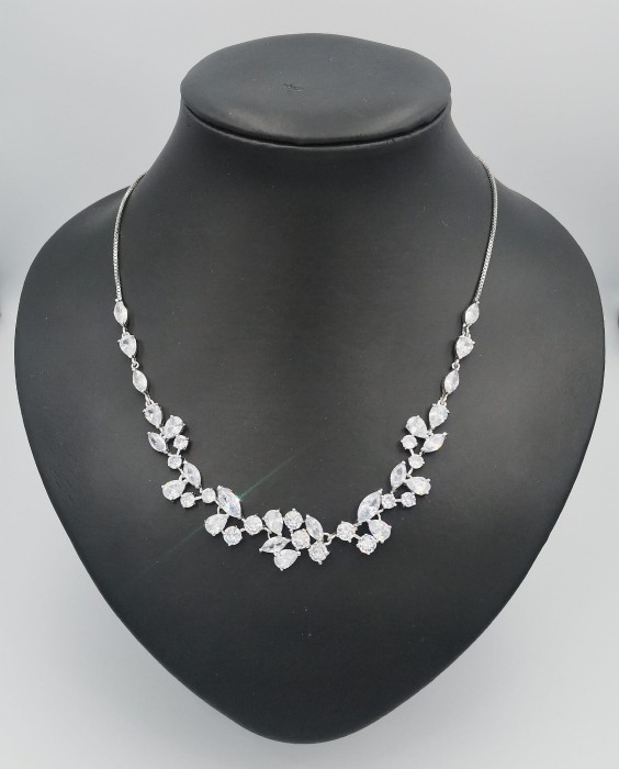 srebrny naszyjnik slubny motyw roslinny.jpg