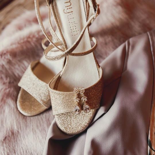 Zlote kolczyki slubne cyrkonie delikatne