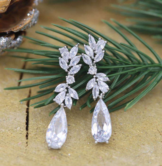 delikatne srebrne kolczyki slubne motyw roslinny.JPG