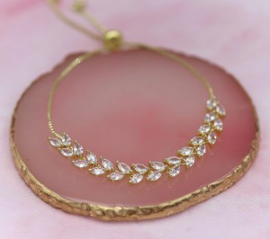 zlota bransoletka slubna z listkami boho.JPG