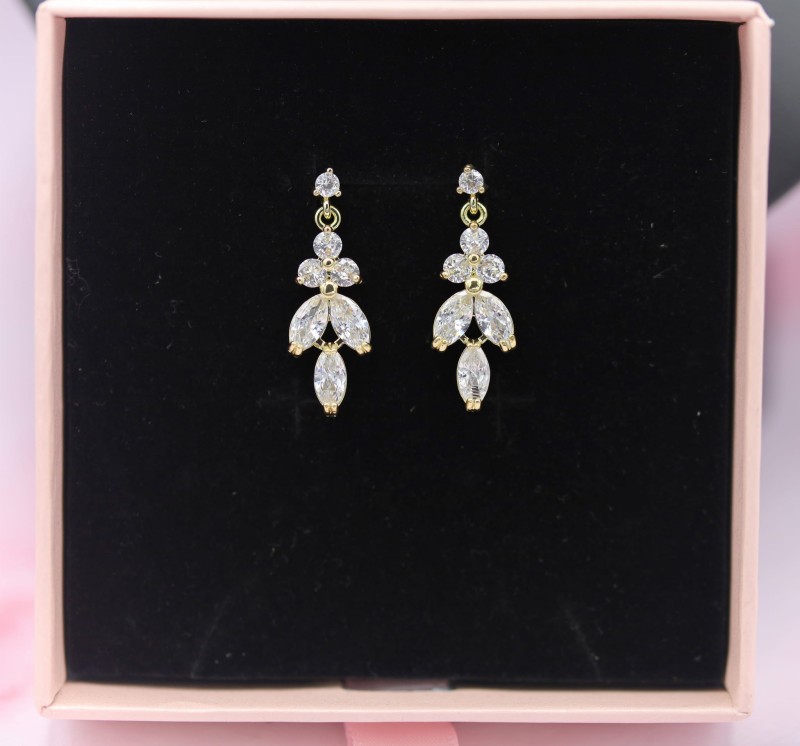 zlote kolczyki slubne cyrkonie motyw roslinny.JPG