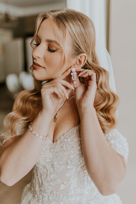 zlote kolczyki slubne listki