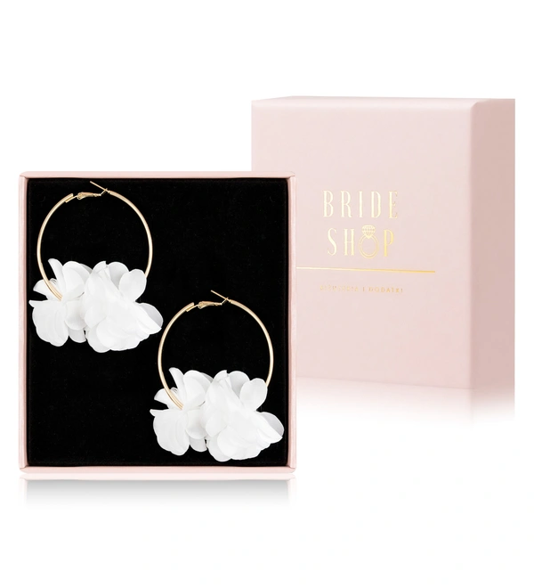 zlote kolczyki biale kwiaty